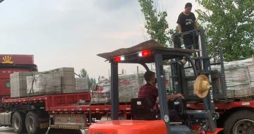 珠海 黄金麻冰裂纹，地铺石装车