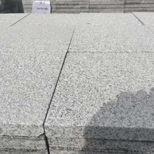 珠海 白麻花岗岩石材推荐 荔枝面地铺石