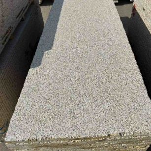 珠海 黄金麻花岗岩荔枝面毛板，半成品