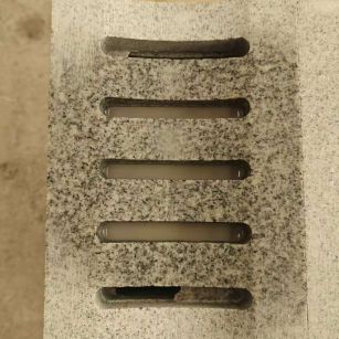 珠海 芝麻白拉丝面花岗岩U型开槽排水槽