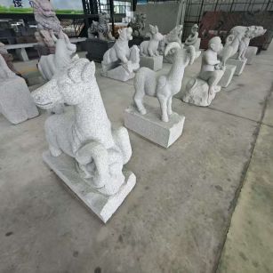 珠海 芝麻白花岗岩造型立体雕刻——十二生肖