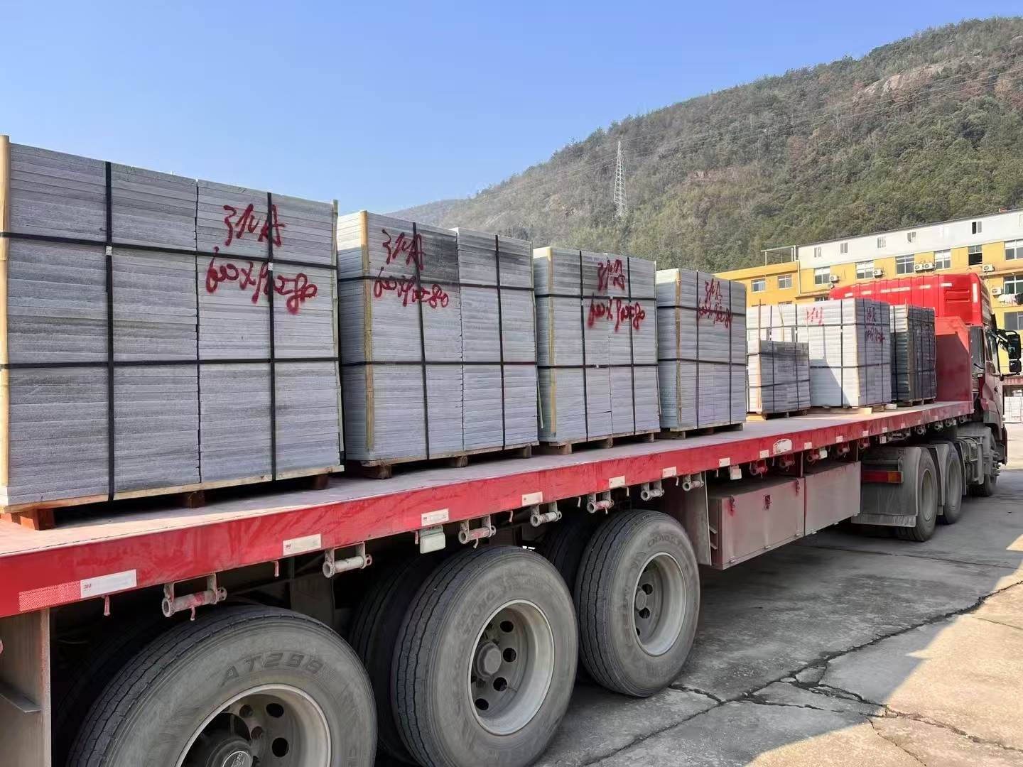 珠海 芝麻灰地铺石出货日常