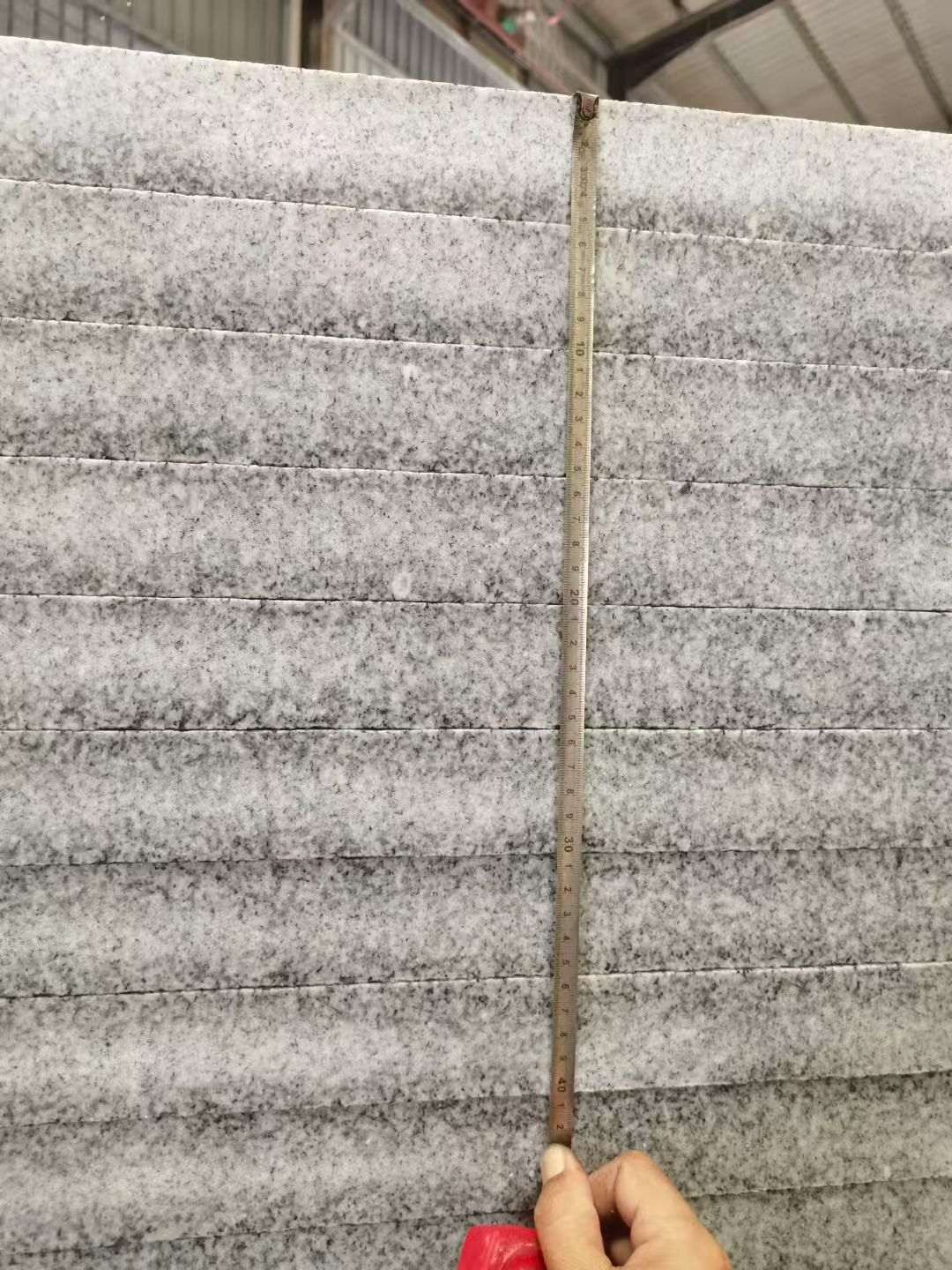 珠海 芝麻白火烧成品厚薄均匀，B料价格接近A料质量