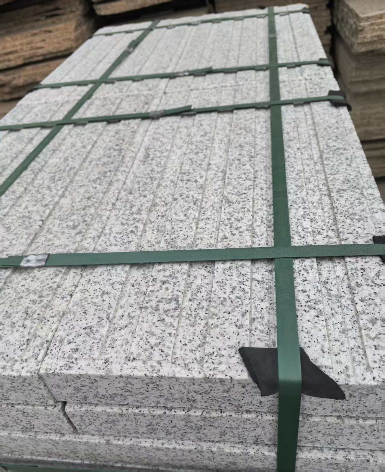 珠海 白麻花岗岩直行盲道石，盲条，地铺石