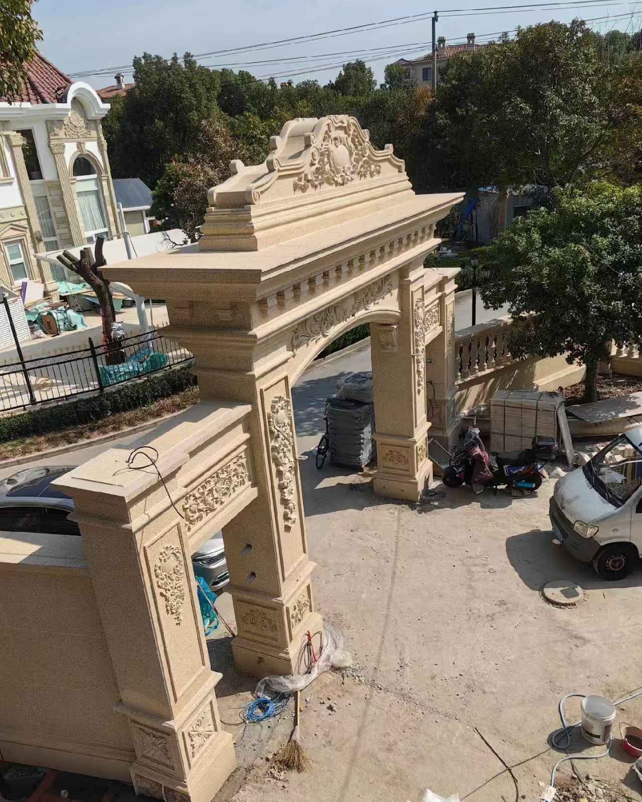 珠海 黄金麻荔枝面花岗岩别墅门楼