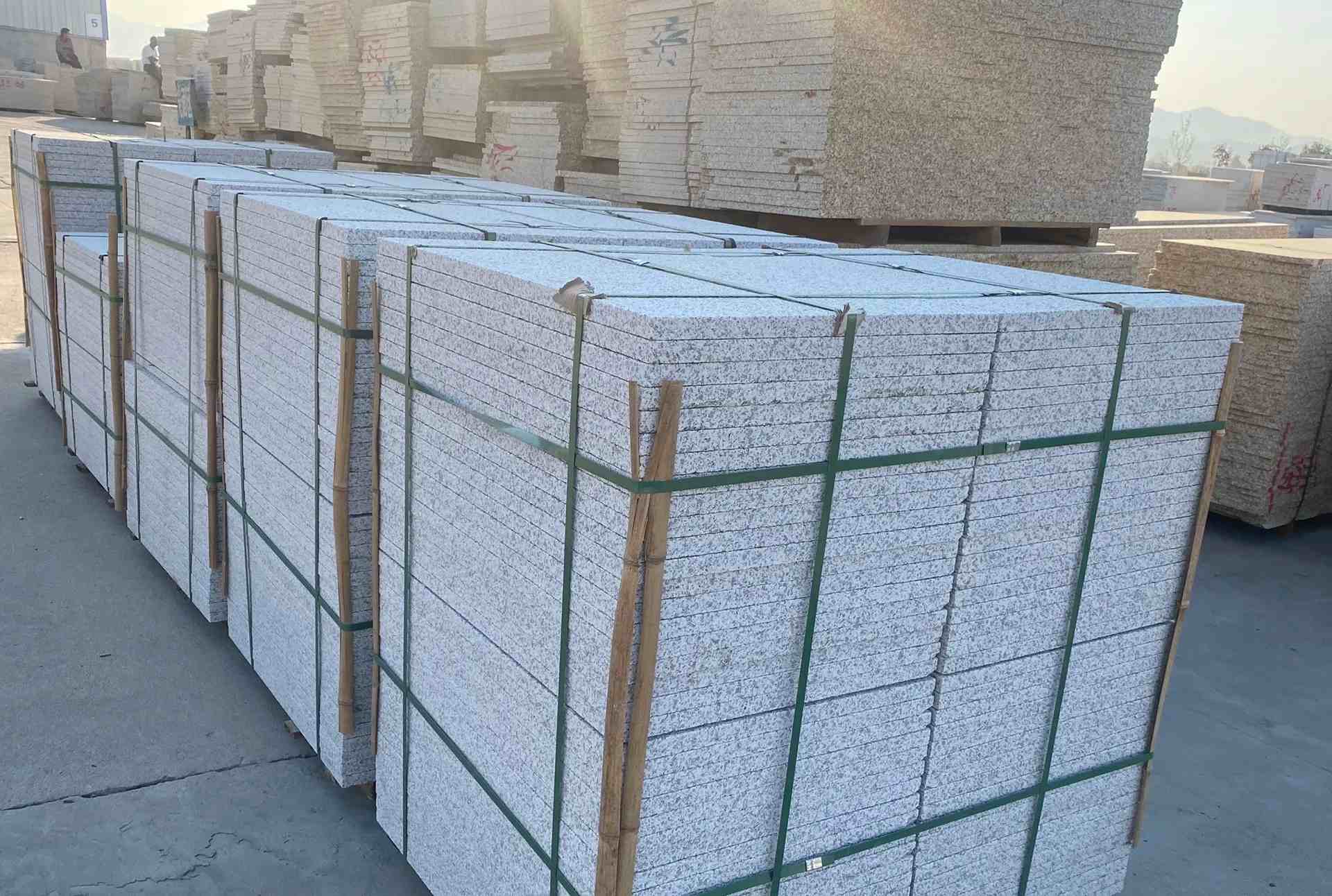 珠海 白麻花岗岩荔枝面地铺石