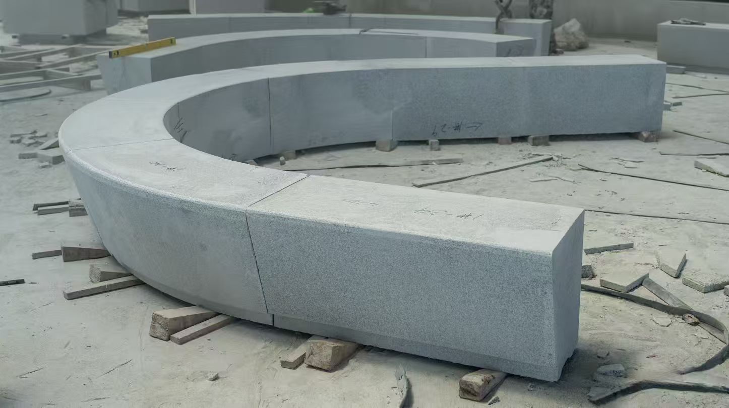 珠海 芝麻白花岗岩光面弧形坐凳
