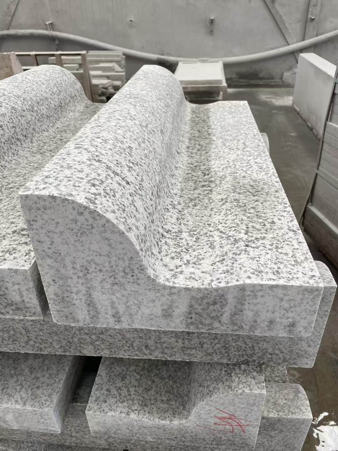 珠海 白麻花岗岩S型路沿石，路侧石，马路牙子等