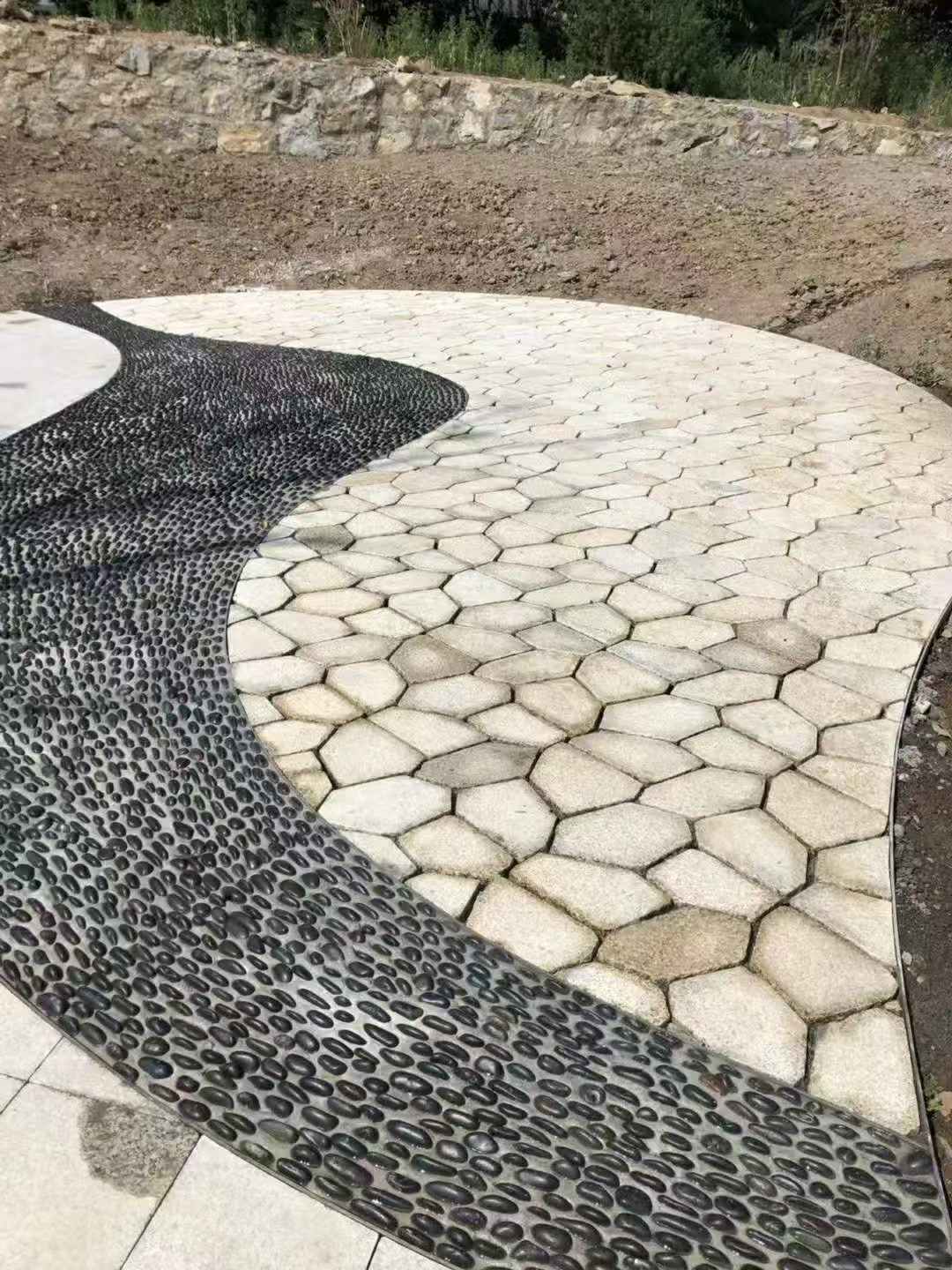 珠海 黄金麻冰裂纹地铺石工地铺装案例