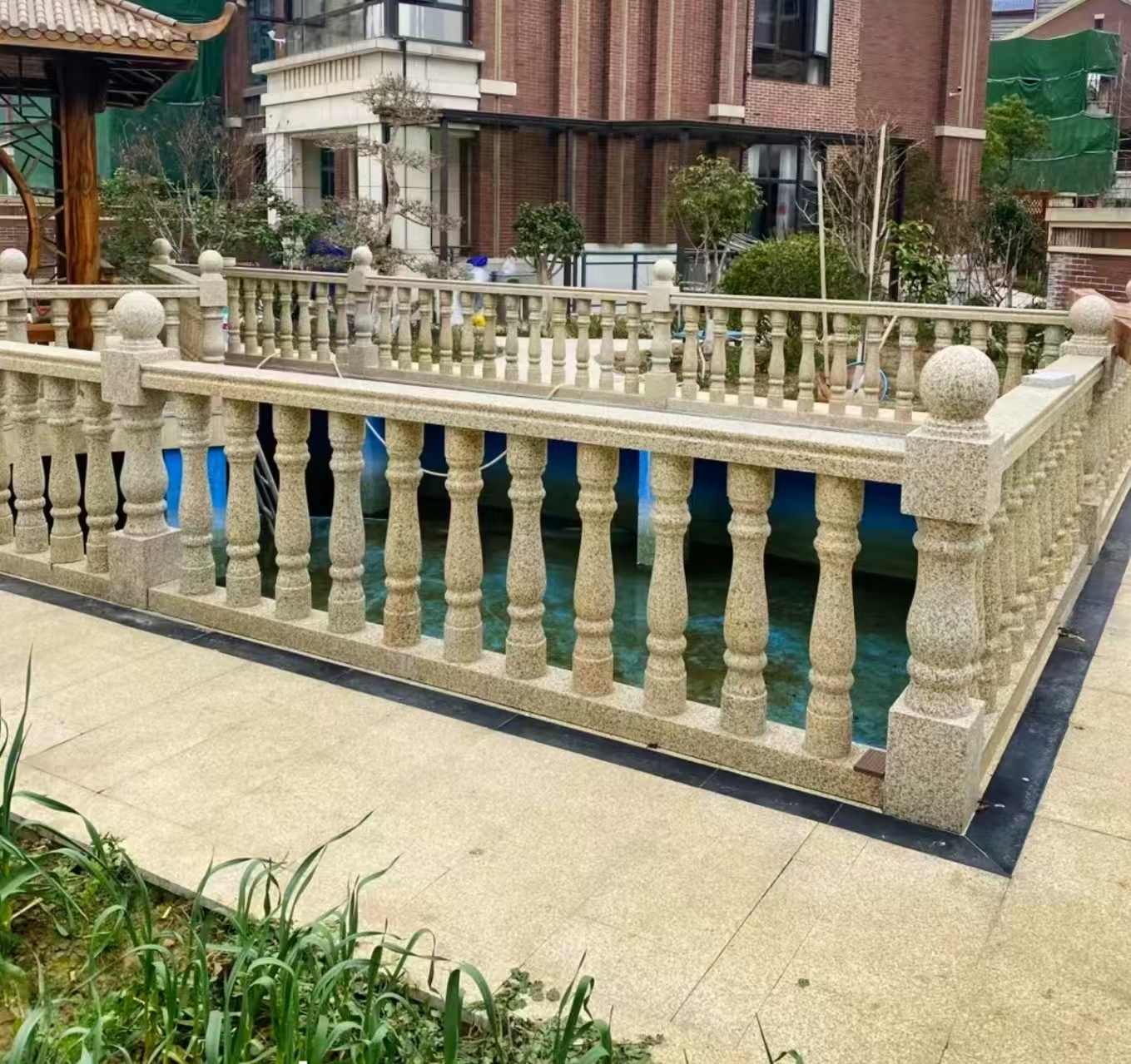 珠海黄金麻花岗岩石材栏杆，扶手，将军柱，花瓶柱