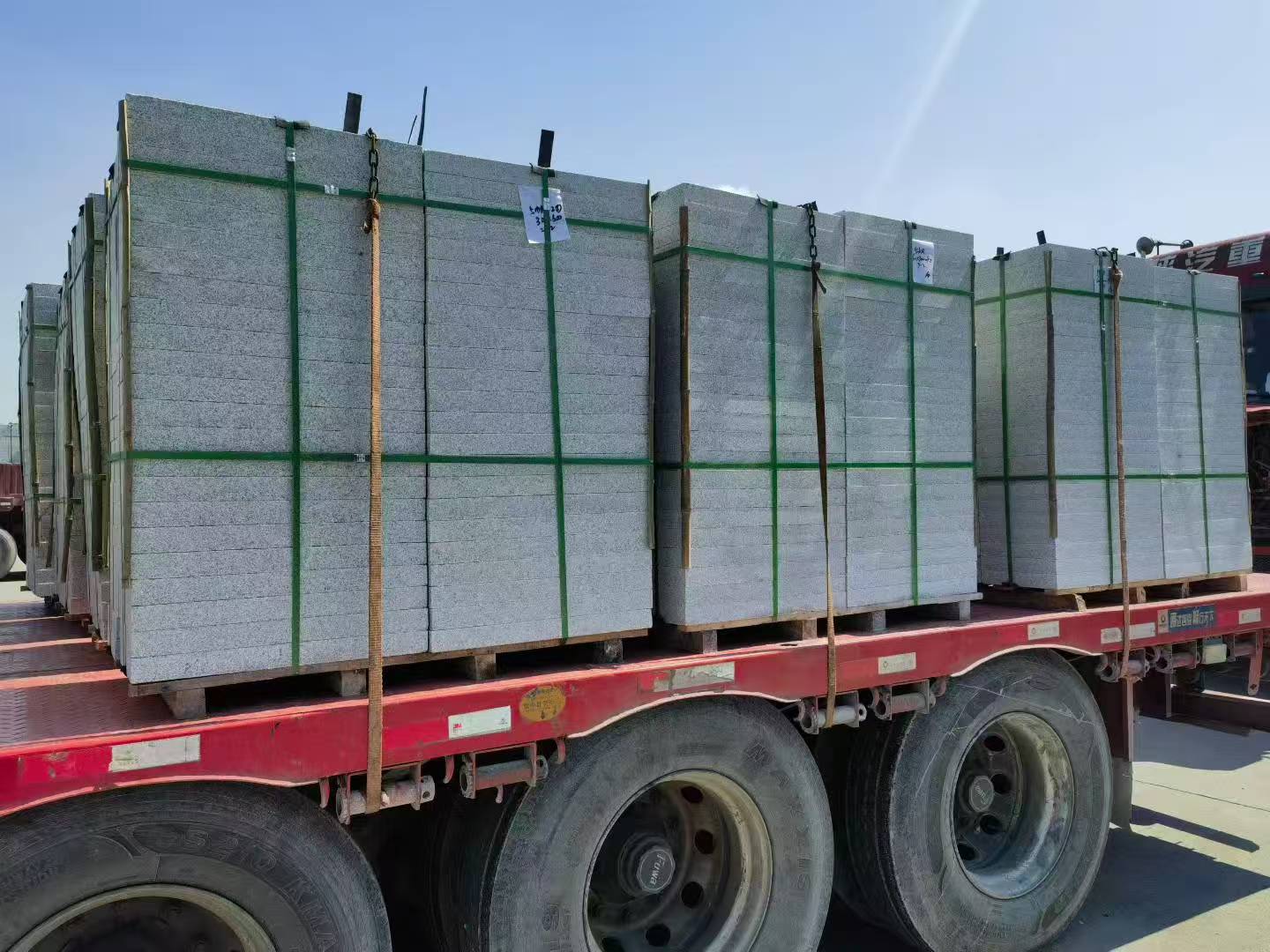 珠海芝麻白花岗岩出货日常地铺石