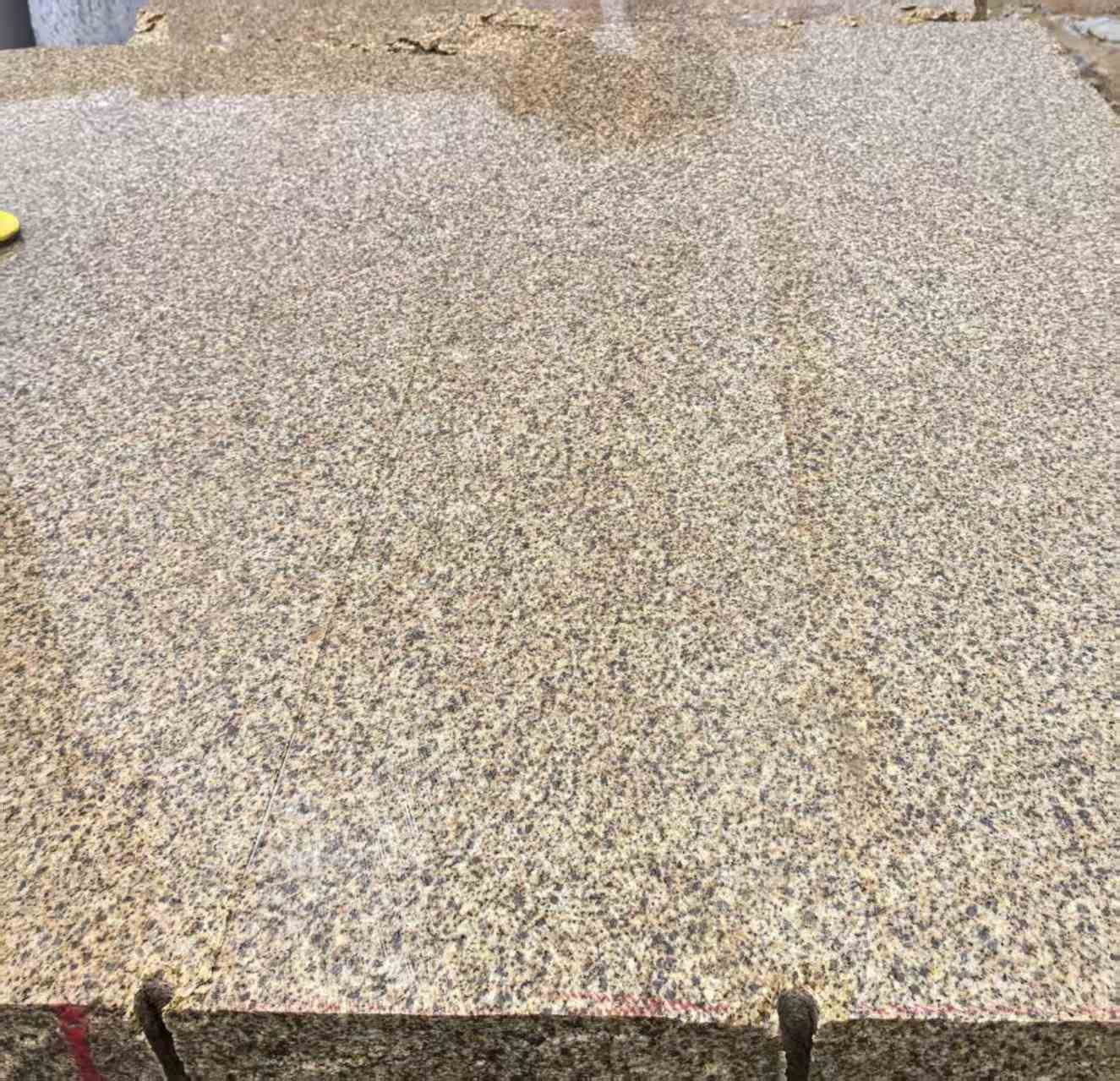 珠海 黄金麻花岗岩石材方料