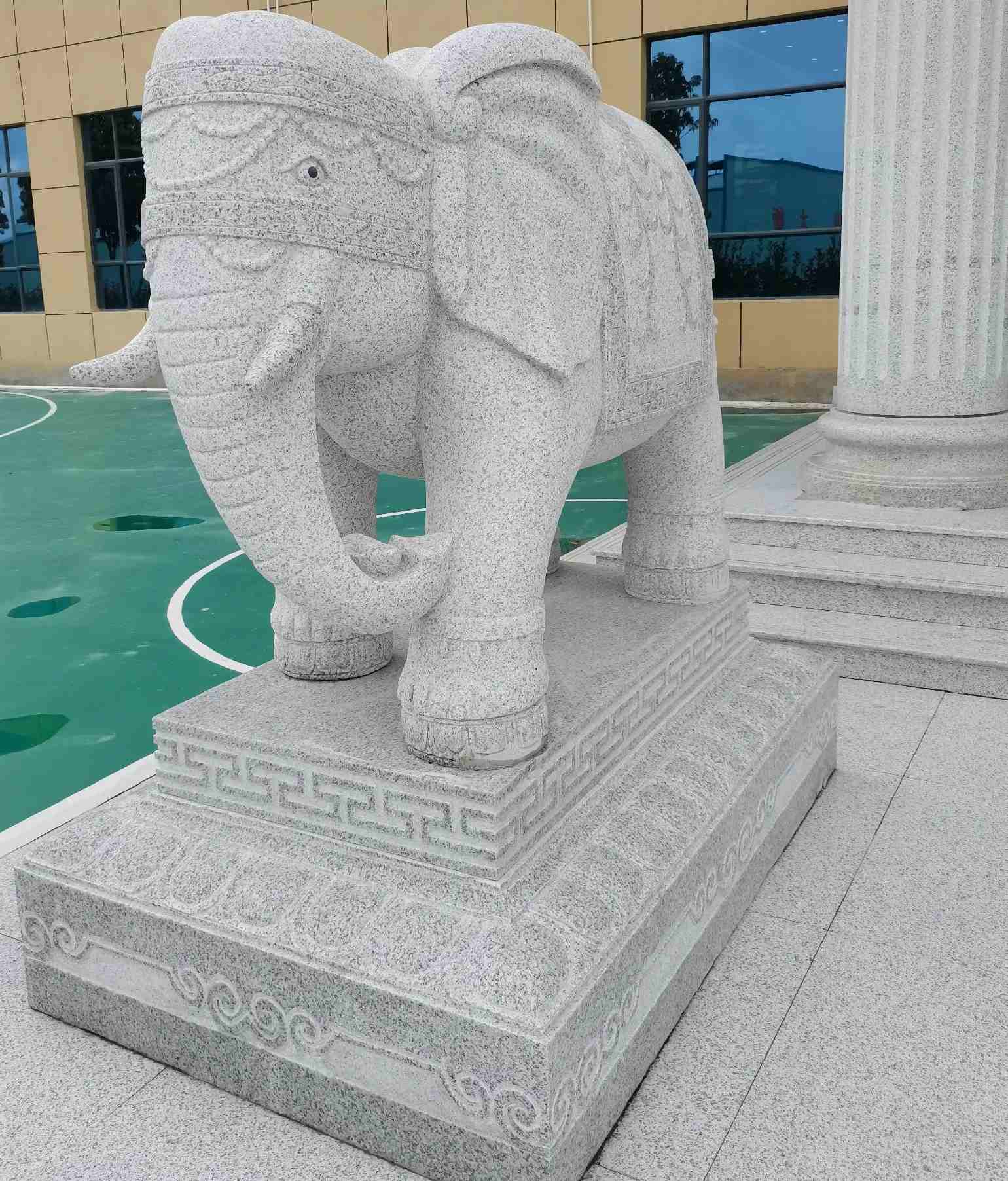珠海 白麻花岗岩动物异形石雕-大象