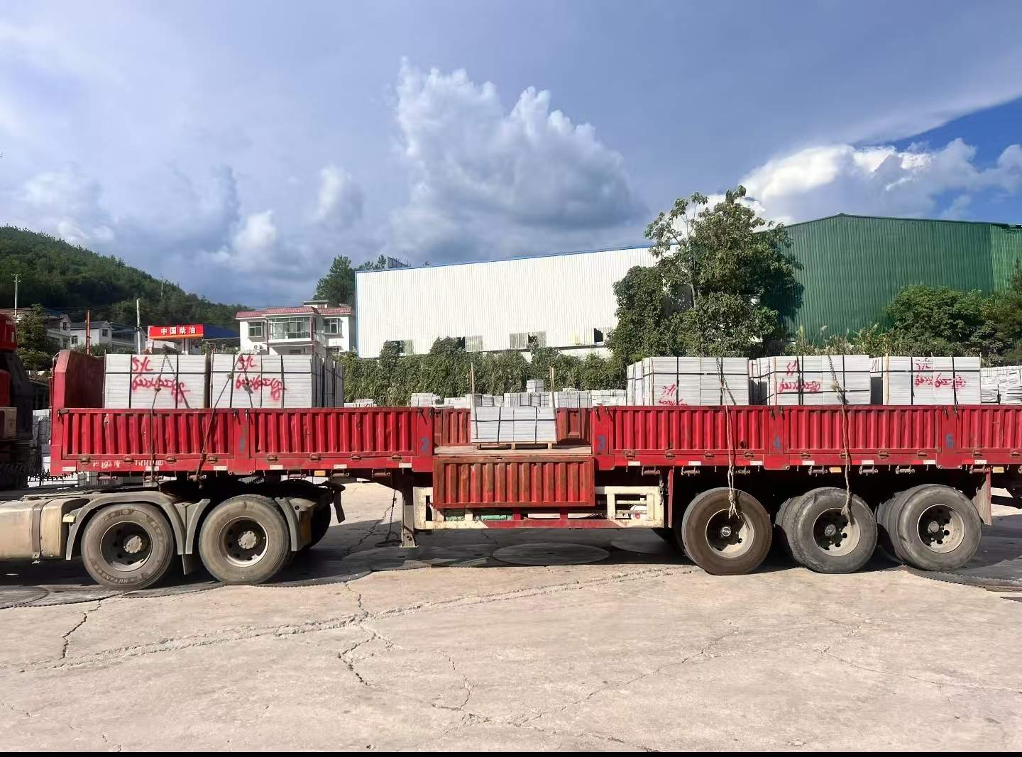 珠海 芝麻灰花岗岩地铺石出货日常